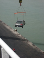 Banjul Autos entladen 02