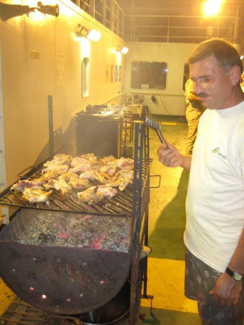 Barbeque an Deck 007