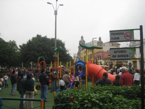 Lima schlecht besuchter Spielplatz